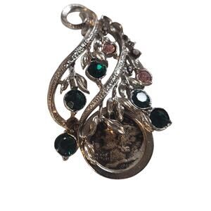 Vintage pin or pendant featuring a genuine 1945 silver Mercury dime